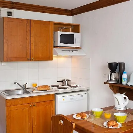 Hotell Madame Vacances - Les Valmonts 2*